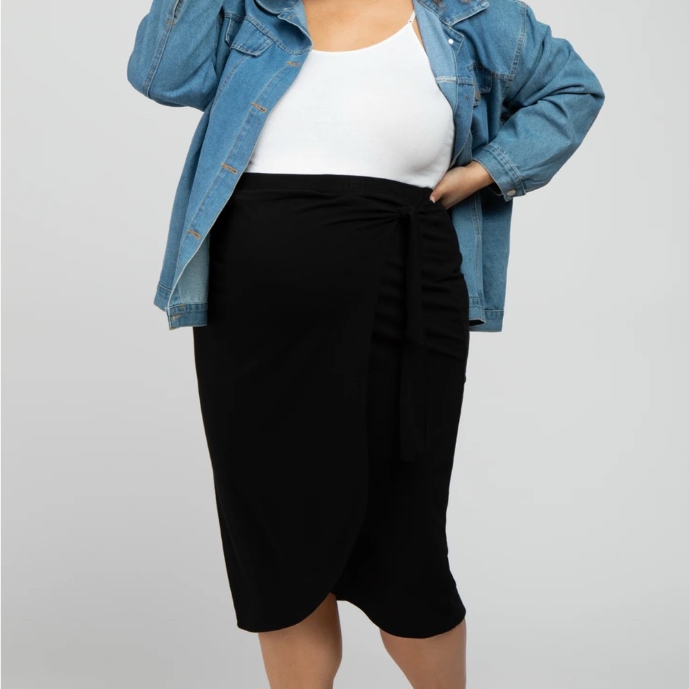 Black Knee-Length Wrap Skirt